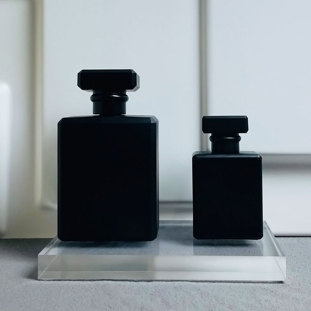 perfume bottle with screw on atomizer matte black