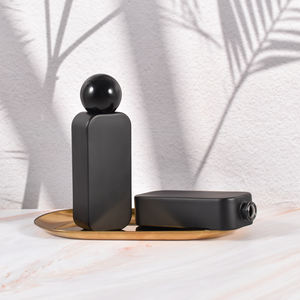 Flacone di profumo personalizzato da 50ml bottiglia di vetro vuoto nero opaco con confezione di ricarica Spray tappo a crimpare per matrimonio bomboniera uomo - Product Image 4