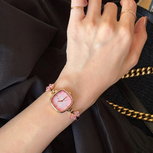 Montre-bracelet CILOA en quartz rose avec cadran carré, bracelet à maillons floraux, montre de soirée pour femme - Product Image 4