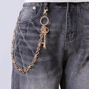 Chaîne de taille épingle dorée en forme de clé, accessoire décoratif hip-hop, chaîne de pantalon unisexe en métal, chaîne de corps décontractée et tendance - Product Image 1