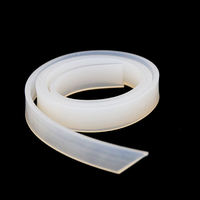 Bande de silicone blanche carrée pour bannière publicitaire, boîte lumineuse, garniture de bordure en tissu, bandes de couture pour véhicules, boîtes lumineuses à cadre clip