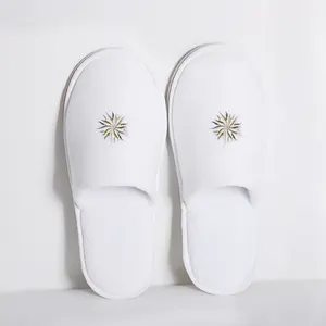 Wholesale Hotel Spa Slippers Slippers With Non-slip Soles For Guests Can Be Customized Logo