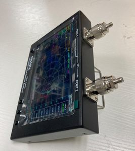 Analyseur de réseau SV6301A 1 MHz-6,3 GHz avec antenne et écran tactile de 7 pouces - Product Image 5