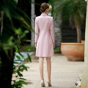 最新2023厂家直销供应白色小批量定制生产现货粉色西装外套连衣裙 - Product Image 5