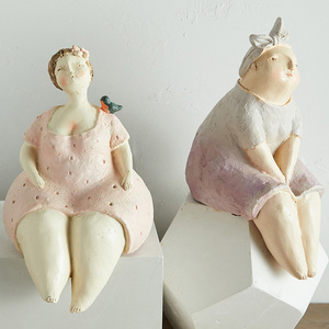 Set di 3 Statue in Resina di Donne Formose in Stile INS, Statuette Decorative per la Casa - Product Image 6
