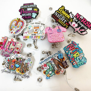 360 °   Porta Credenciales Retráctiles de Acrílico con Purpurina para Médicos y Enfermeras, Porta Credenciales Personalizados de Acrílico para <span class=keywords><strong>RN</strong></span>, CNA, LPN, Accesorios con Purpurina - Product Image 2