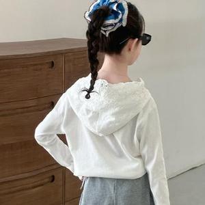 Conjunto de Verano 2026 para Niñas, Sudadera con Capucha de Manga Larga con Ribete de Encaje y Pantalones Cortos con Volantes, Atuendo Transpirable de Algodón y Poliéster para Niñas Grandes - Product Image 6