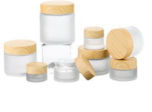 Tarro de Plástico PET Transparente/Ámbar Esmerilado Natural de Lujo al por Mayor de 150g/250g para Mantequilla Corporal y Crema para Ojos con Tapa de Bambú - Product Image 5