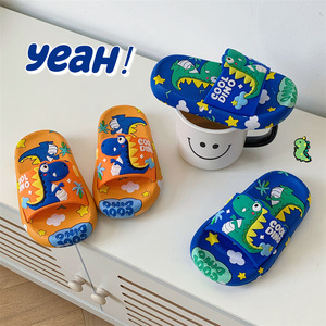 Chaussons d'intérieur en PVC respirants et antidérapants à motif dinosaure pour garçons et filles, collection été 2026 - Product Image 2