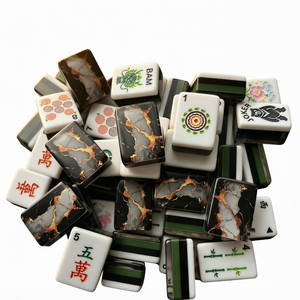 Juego de Mahjong Americano de 4 Capas con Fichas Acrílicas Grabadas, Diseño de Madera, Portátil, para Regalo - Product Image 1