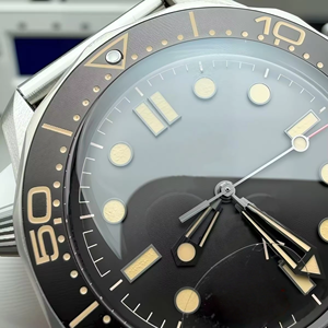 Relojes de Buceo de Lujo 8806 de Titanio para James Bond 007, Versión Más Alta, Reloj de Pulsera Analógico para Hombre con Esfera de 42 mm de Acero Inoxidable - Product Image 2
