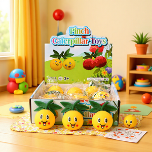 Juguete antiestrés de loquat rojo viral, muñeco de fruta creativo, adornos de muñecos, venta al por mayor, artefacto de descompresión para oficina - Product Image 1