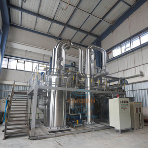 Machine de recyclage de l'huile moteur usagée en lots de 10 à 20 tonnes/jour pour une installation de raffinage de l'huile de base jaune - Product Image 3