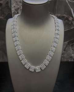 Collier cubain personnalisé serti de pierres, en argent sterling plaqué or et pierres de moissanite étincelantes, pour accessoires streetwear - Product Image 4