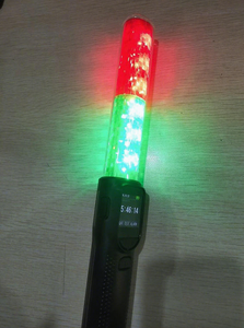 Wiederaufladbarer LED-Verkehrsstab mit Alkoholtester LCD-Anzeige IP65 Wasserdicht Multifunktions-Sicherheitskontrolle - Product Image 3