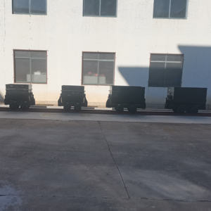 Nuovo Carrello Ferroviario a Scartamento Ridotto con Ribaltamento a Secchio da 0,55/0,75/1 M³ per Miniere, Binario da 600mm - Product Image 4