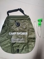 Douche solaire portable 20L pour camping, randonnée et bain extérieur en PVC chauffant