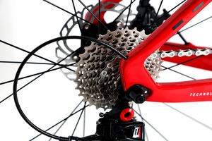 <span class=keywords><strong>Bicicleta</strong></span> de <span class=keywords><strong>Carretera</strong></span> R10pro de Fibra de <span class=keywords><strong>Carbono</strong></span>, 24 Velocidades, Ligera, Resistente al Viento, con Manubrio Integrado de Aluminio, Pedales Ordinarios y Frenos de Disco - Product Image 5