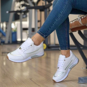 Chaussures de sport classiques tendance en PU à lacets pour femmes, grandes tailles, confortables et décontractées pour l'automne, style européen et américain, couleurs assorties - Product Image 5
