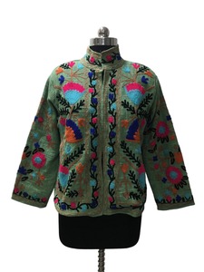 Chaqueta de algodón bordada Suzani multicolor bohemio chic hecha a mano para diseño floral transpirable chaqueta tradicional artesanal - Product Image 4