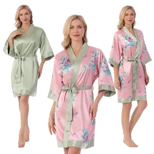 Dubbele Laag Gecombineerd Bloemen En Effen Kleur Zijde Satijn Kimono Omkeerbare Gewaad Voor Vrouwen
