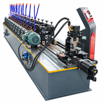 Machine de profilage de profilés de charpente à grande vitesse avec transmission par boîte de vitesses
