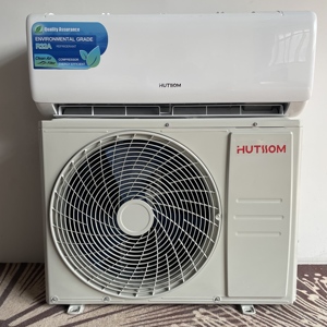เครื่องปรับอากาศแบบแยกส่วนขนาดเล็ก เงียบสงบ 10001-12000BTU R410A พร้อมฟังก์ชั่นลดความชื้นและฟอกอากาศ 1/1.5HP ระบบทำความเย็นและความร้อนรวดเร็ว สำหรับใช้ในบ้าน/สำนักงาน - Product Image 1
