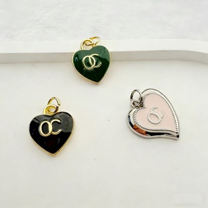 Wholesales Designer <b>Bag</b> Pendants Heart Shape Designer <b>Charm</b> Pendant Designer <b>Charms</b> DIY Handbag Pendants Gold Plated Alloy - Product Image 3