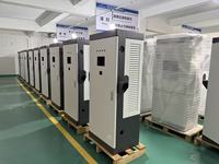 Station de recharge pour véhicules électriques CC au sol de 30 kW avec double pistolet CCS1 CCS2 CHAdeMO, chargeur rapide pour usage commercial