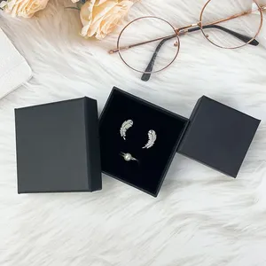 Kostenlose Probe Logo Karton Schmuck Geschenk beutel Halskette Zeichen box Paket Schiebe schublade Papier box mit Schaums chmuck Verpackung