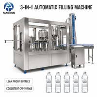 Machine de remplissage et de bouchage entièrement automatique pour bouteilles d'eau potable minérale pure en PET et en verre