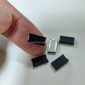 Fusible de tres terminales como protectores de batería de montaje en superficie 60A 80V 9550 para protección contra sobrecorriente y sobretensión - Product Image 5