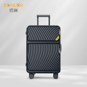 Valise PC de luxe premium noir mat à rainures ondulées avec ouverture frontale pour les voyages d'affaires haut de gamme des élites mondiales - Product Image 1