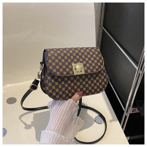 Venta al por Mayor Directa de Fábrica, Bolso de Hombro y Bandolera Geométrico Minimalista para Mujer, Impermeable, Estampado, de Diseño, para Verano - Product Image 3