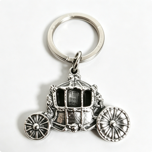 Llavero de aleación de zinc vintage con forma 3D de carruaje, amuleto metálico, regalo de recuerdo - Product Image 6