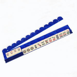 Ensemble de pousseurs magnétiques de mahjong américain en acrylique <span class=keywords><strong>bleu</strong></span> roi brillant de haute qualité de 17,5 pouces, design ondulé pour une gestion des tuiles sans effort - Product Image 1