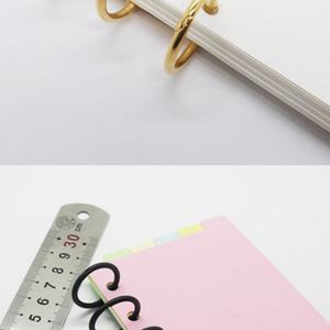 สมุดโน้ตแบบ 3 ห่วงหลากสี ยี่ห้อ YIWANG พร้อมห่วงโลหะสำหรับปฏิทินตั้งโต๊ะแบบถอดได้ - Product Image 5