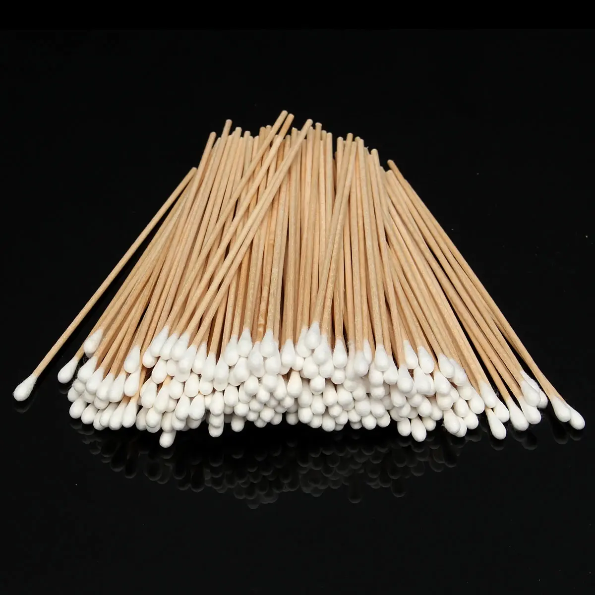 Nettoyage d'oreille personnalisé OEM 100 pièces 6 pouces de long bâton de bambou en bois Qtips bourgeons cotons-tiges