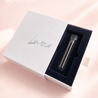 Boîte cadeau cosmétique personnalisée avec tiroir, en papier brut blanc, procédé gaufré, texte noir, plateau en velours, ruban de tirage, OEM