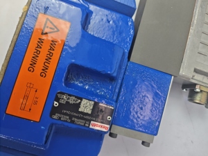 ระบบควบคุมทิศทางแบบสัดส่วน R901401742 4WRLE16V200M-4X/MXY/24A1 - Product Image 1