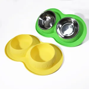 Fournitures pour animaux de compagnie Logo personnalisé antidérapant étanche Silicone eau nourriture 2 en 1 tapis Pad bols et mangeoires pour animaux de compagnie