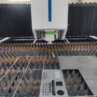 Machine de découpe laser à fibre CNC de table haute précision pour plaques métalliques, modèle 3015, avec moteur Raycus de haute qualité - Vente chaude