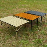 Table pliante moderne en fer pour le camping en plein air et petit tabouret - Mobilier de plage portable, imperméable et prêt pour les voyages