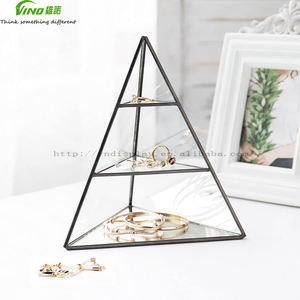 Support à bijoux en bois découpé au laser à 3 niveaux personnalisable, présentoir de bijoux, taille personnalisée, organisateur de bijoux élégant, étuis de transport - Product Image 3