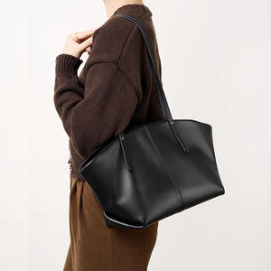 2026 Fashion <b>Large</b> Capacity <b>Handbag</b> <b>Leather</b> Women's Casual Shoulder Bag Closed Polyester Lined Tote Bag - Product Image 2