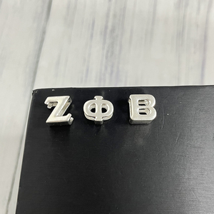 Ciondolo in Lega Metallica Personalizzato con Foro Grande e Lettere Greche per Confraternite e Sorellanze, Adatto per Braccialetti - Product Image 4