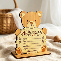 Ornement en bois mignon en forme d'ours en peluche de dessin animé pour l'enregistrement des informations des enfants, décoration de bureau commémorative pour nouveau-nés