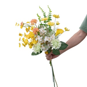 Bouquet de fleurs artificielles Stardust, jaune, blanc, pêche, calla lily, décoration pour la maison et les mariages CF02135 - Product Image 5