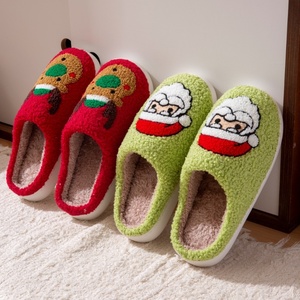 Pantoufles <span class=keywords><strong>de</strong></span> Noël personnalisées en peluche, douces et abordables, pour hommes et femmes, avec motifs Père Noël et Bonhomme <span class=keywords><strong>de</strong></span> pain d'épices - Product Image 4