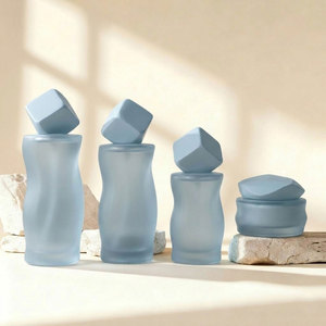 Mingsheng Produttore di Flaconi Vuoti Personalizzati da <span class=keywords><strong>50</strong></span>-100 ml, Bottiglie di Lusso in Vetro Satinato per Lozioni o Diffusori - Product Image 4